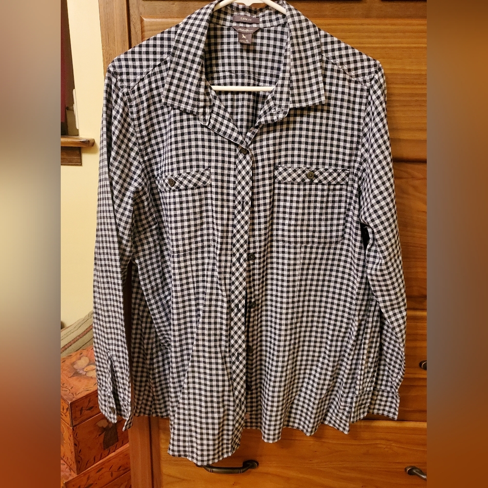 XL Eddie Bauer long sleeve classic button down
